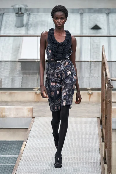 Look 53